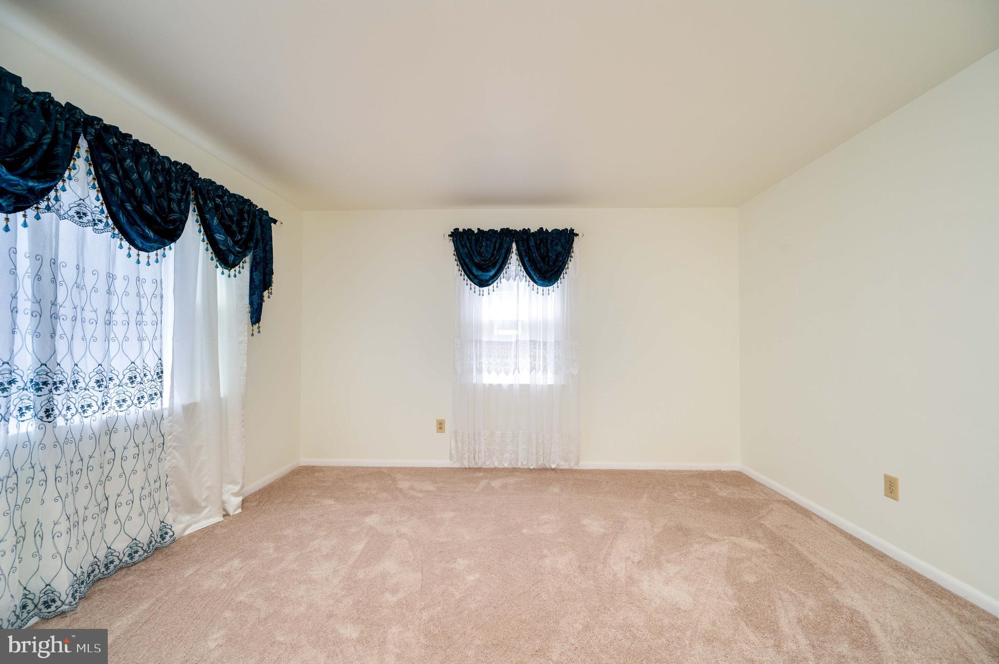 HYDE PARK - Residential