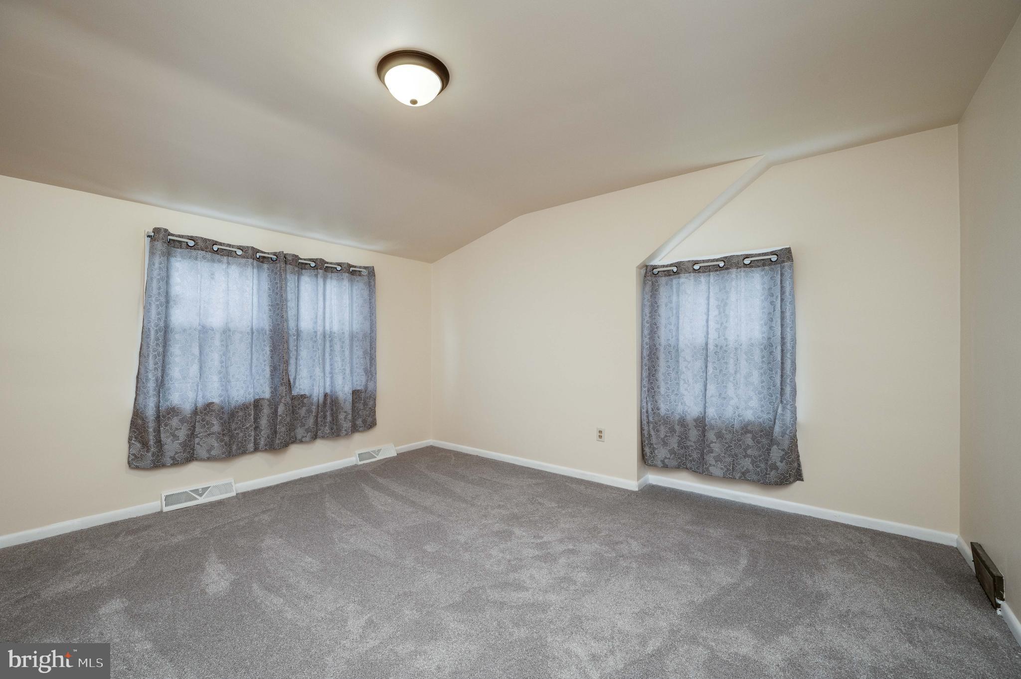 HYDE PARK - Residential