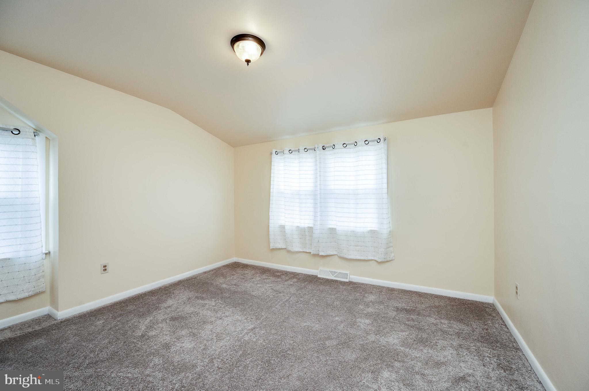 HYDE PARK - Residential