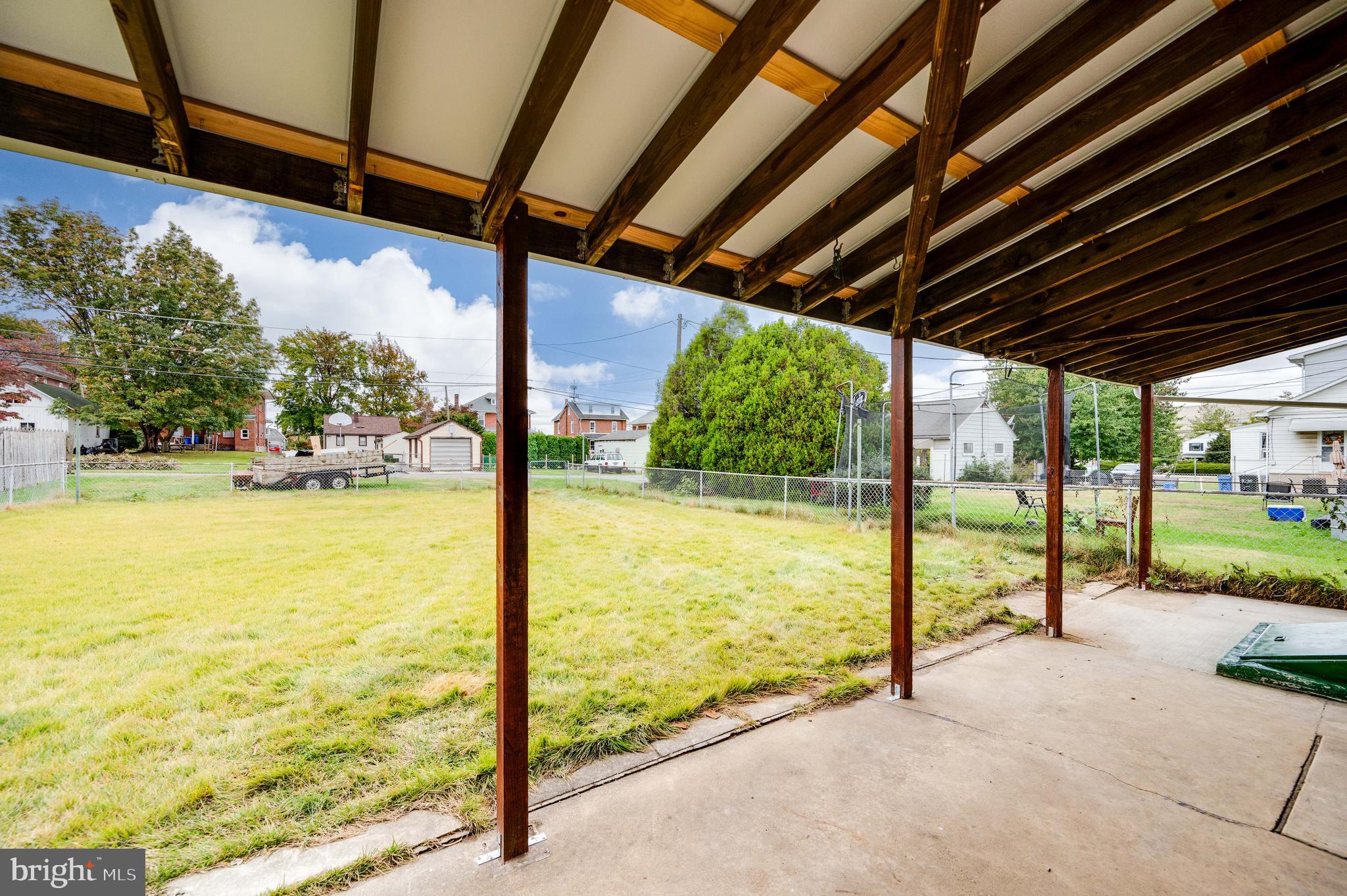 HYDE PARK - Residential