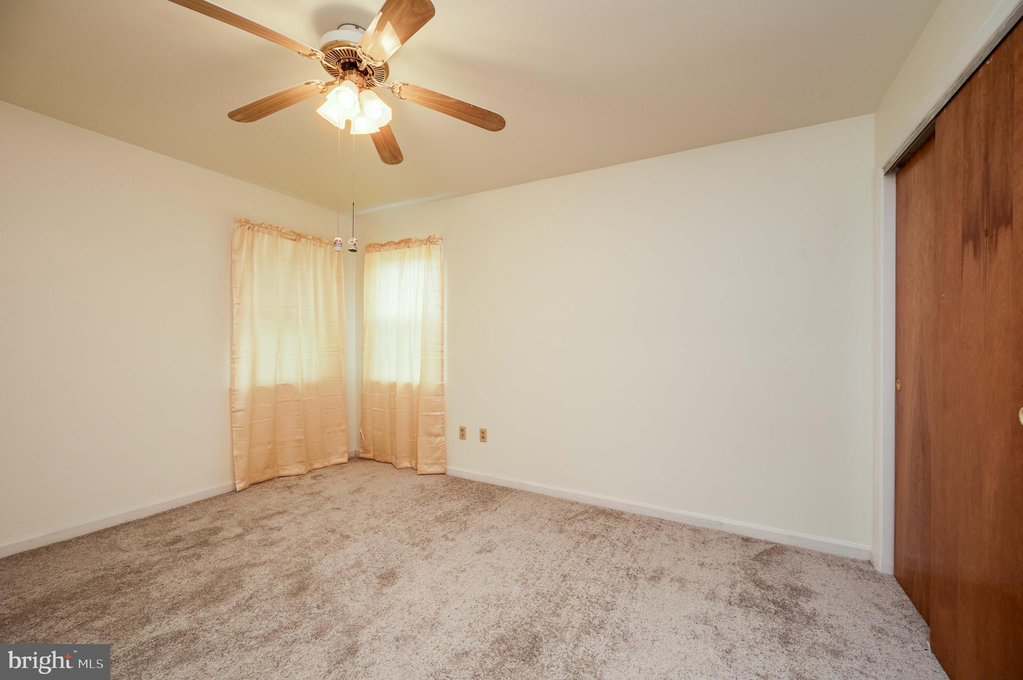 HYDE PARK - Residential