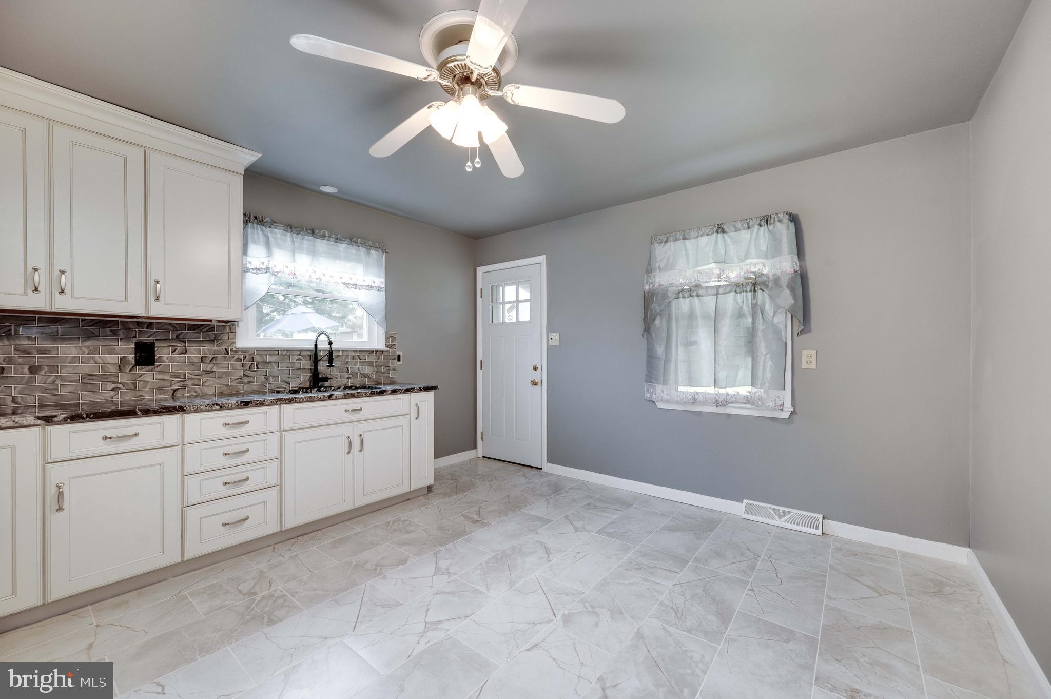 HYDE PARK - Residential