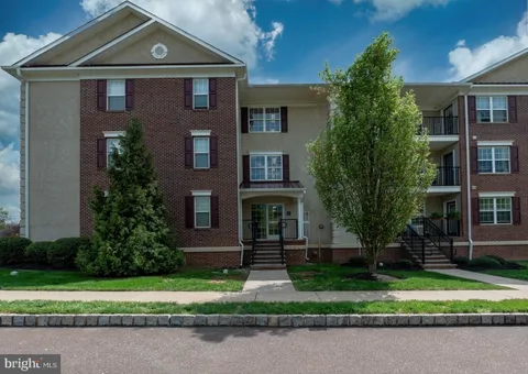 3930 Ashland Drive Unit 238, Harleysville, PA MLS: PAMC2139564