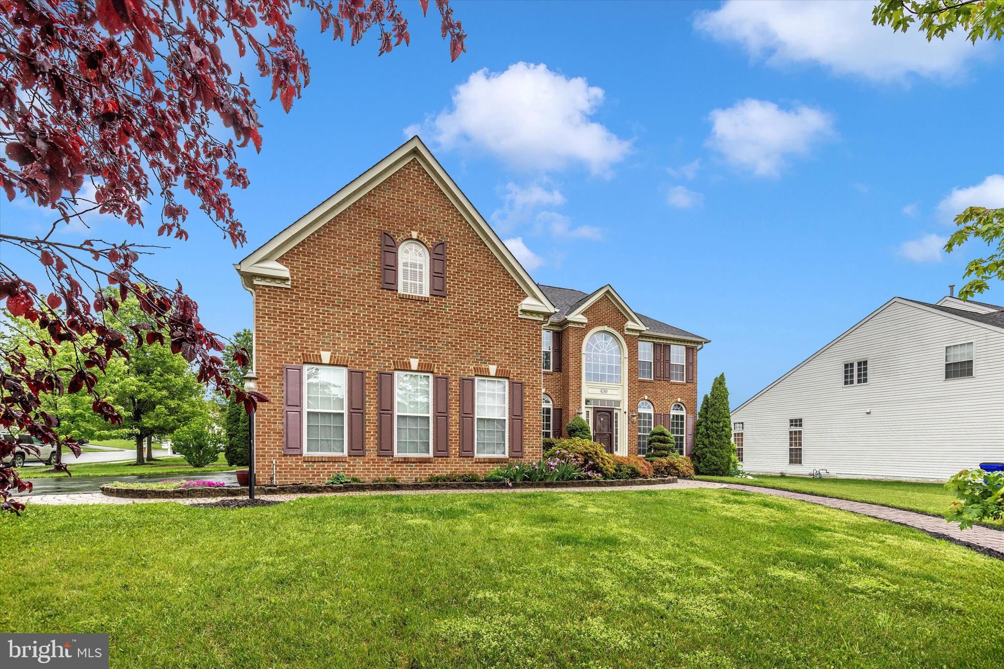 BROOKFIELD - Residential