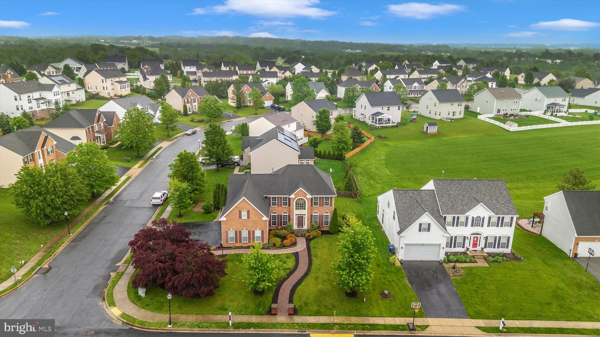 BROOKFIELD - Residential