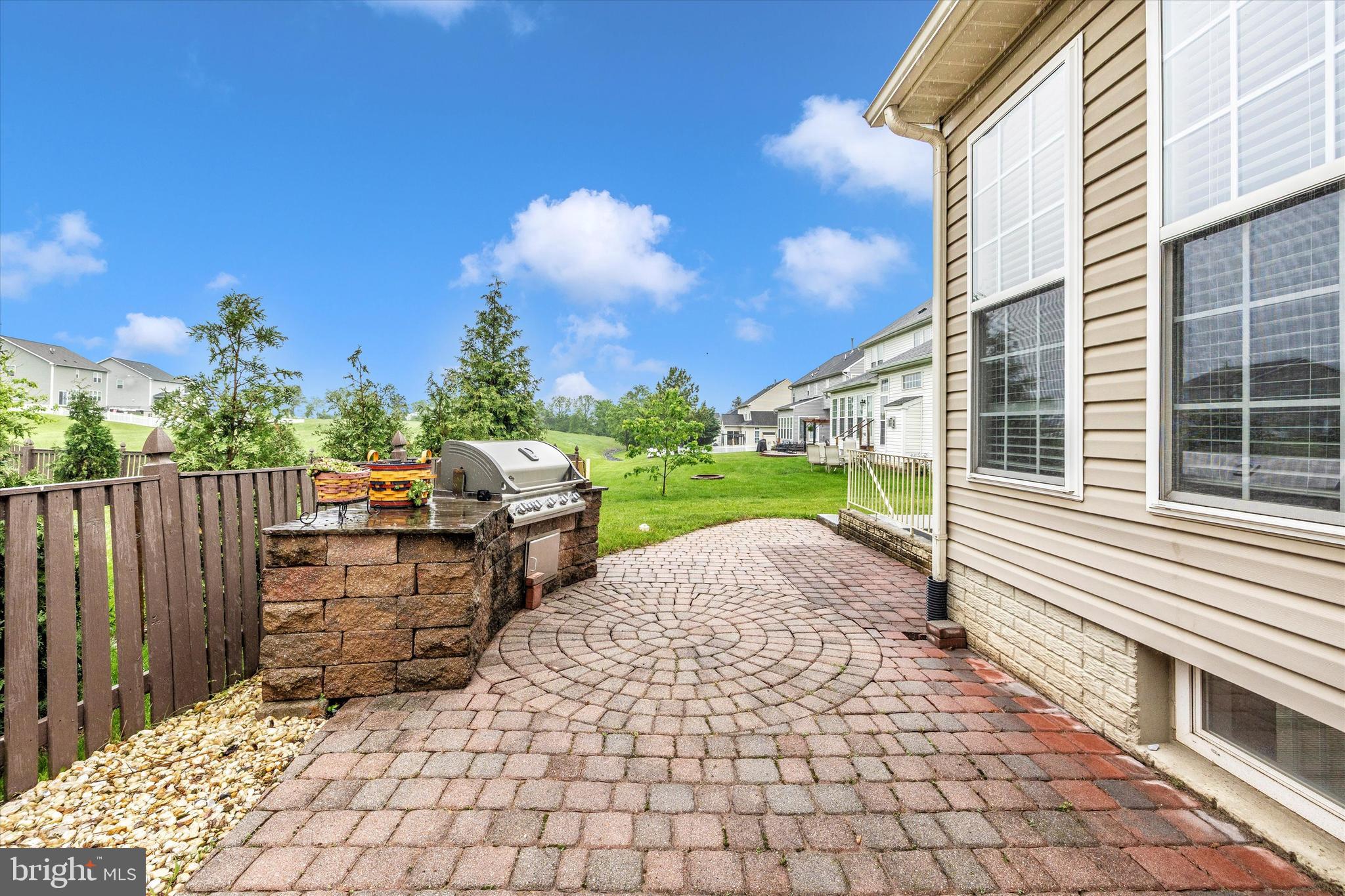 BROOKFIELD - Residential