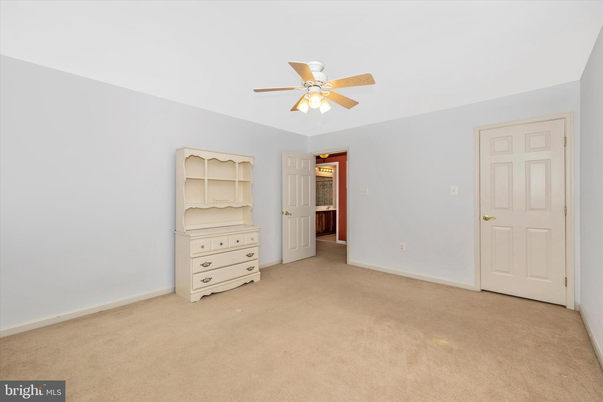 BROOKFIELD - Residential