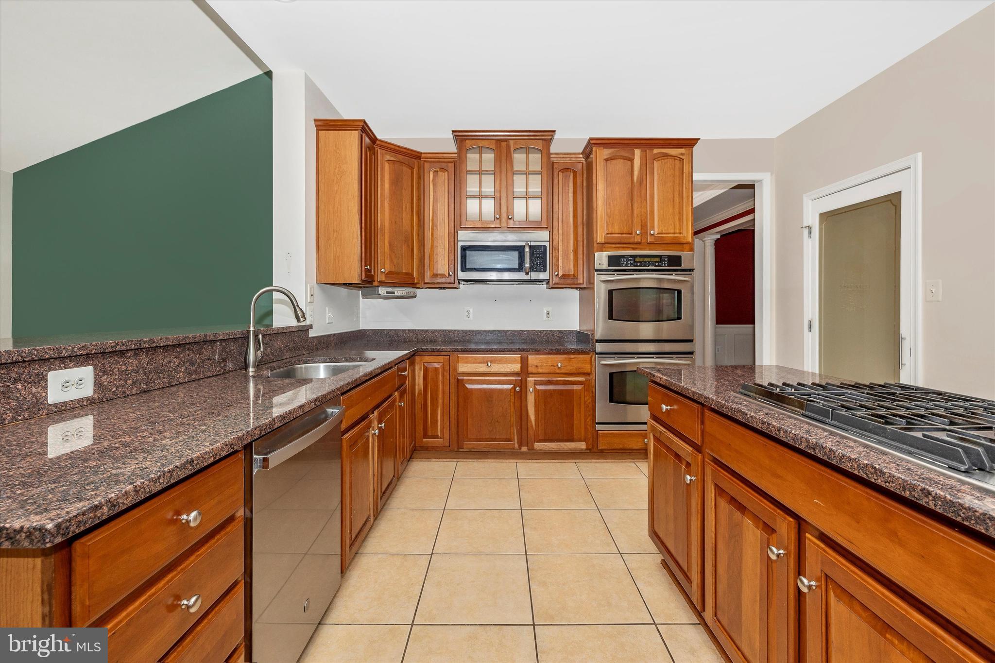 BROOKFIELD - Residential