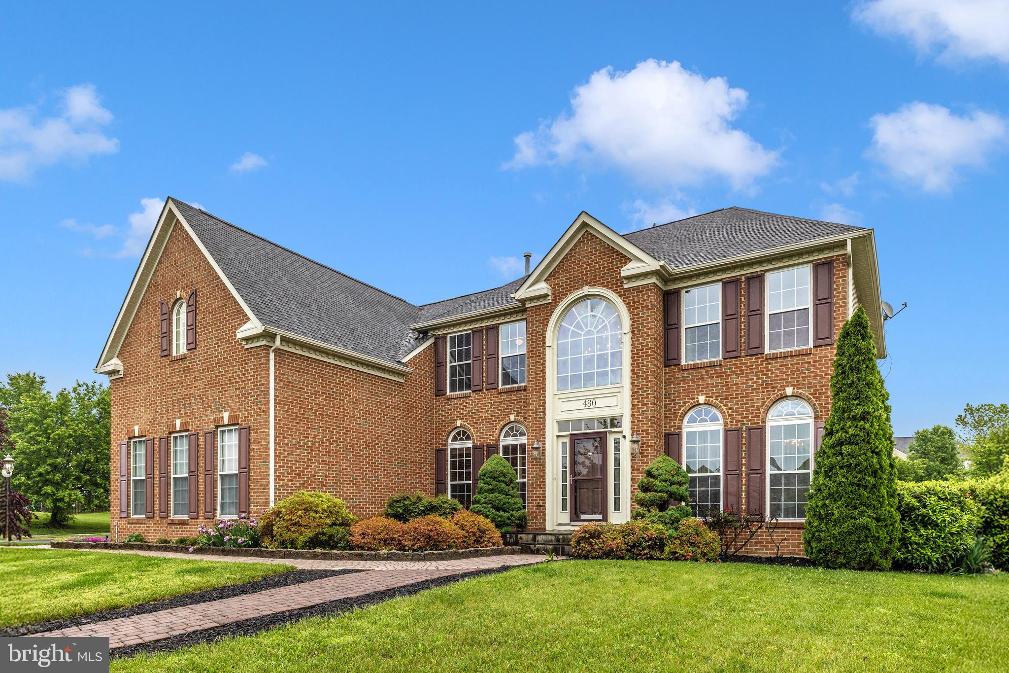 BROOKFIELD - Residential