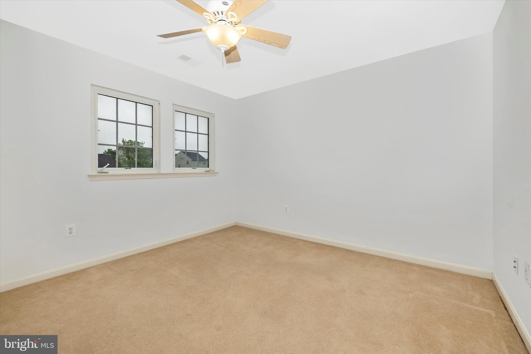 BROOKFIELD - Residential