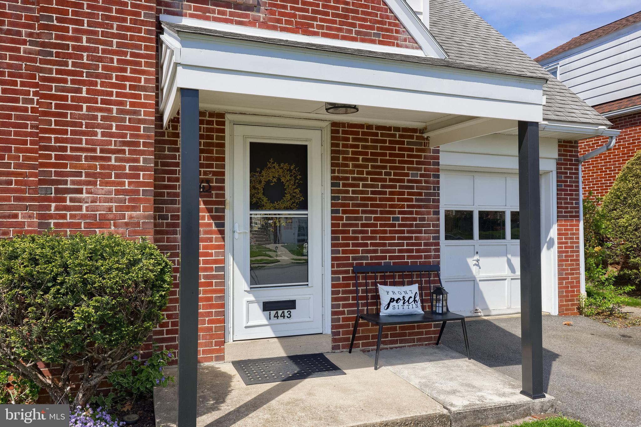 1443 LACROSSE AVENUE