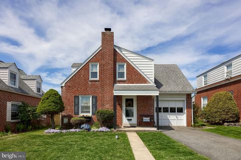 1443 LACROSSE AVENUE READING PA 19607