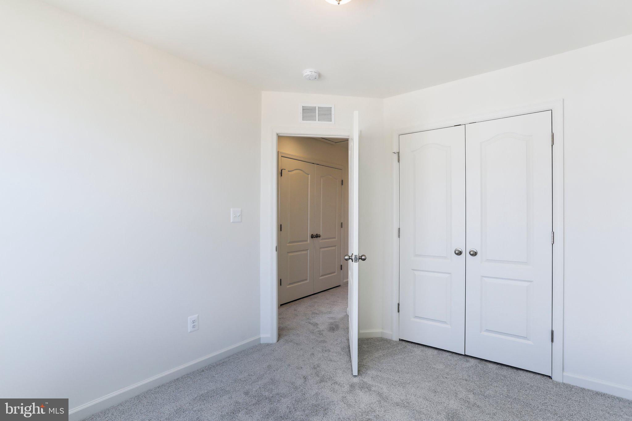 OVERLOOK AT RIVERSIDE - Residential Lease