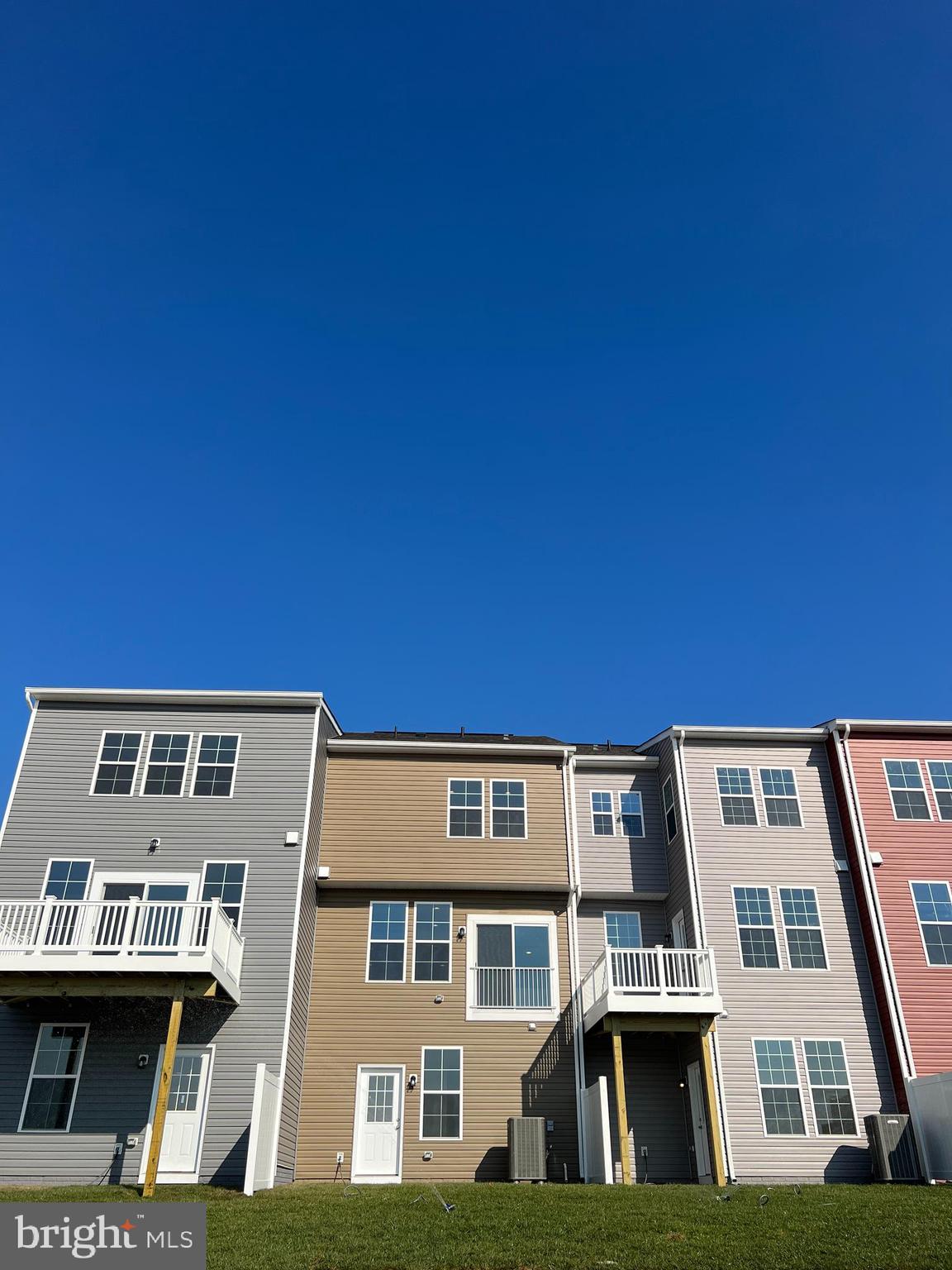 OVERLOOK AT RIVERSIDE - Residential Lease