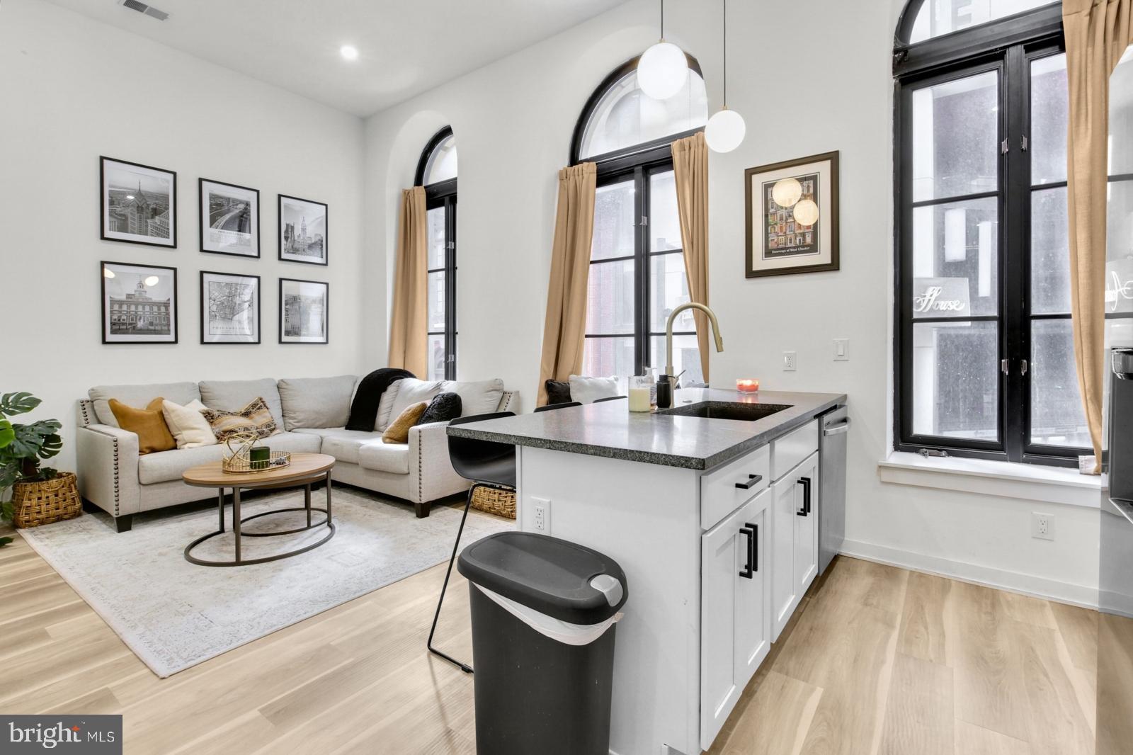 CENTER CITY - Residential Lease