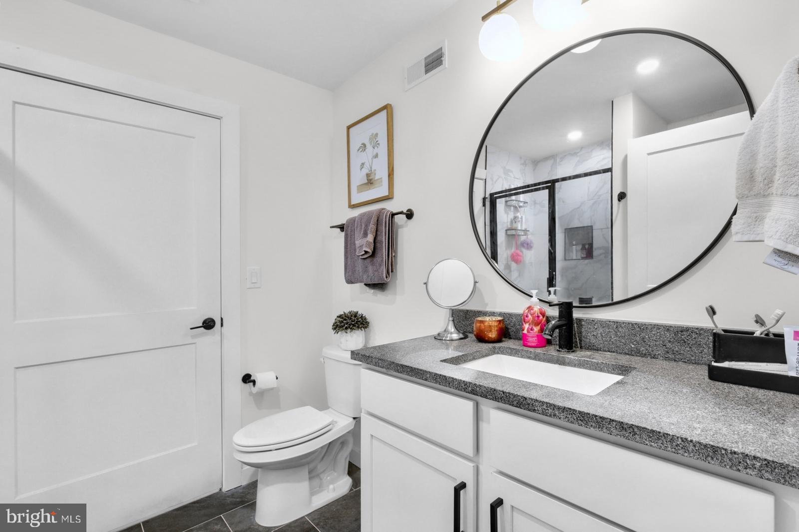 CENTER CITY - Residential Lease