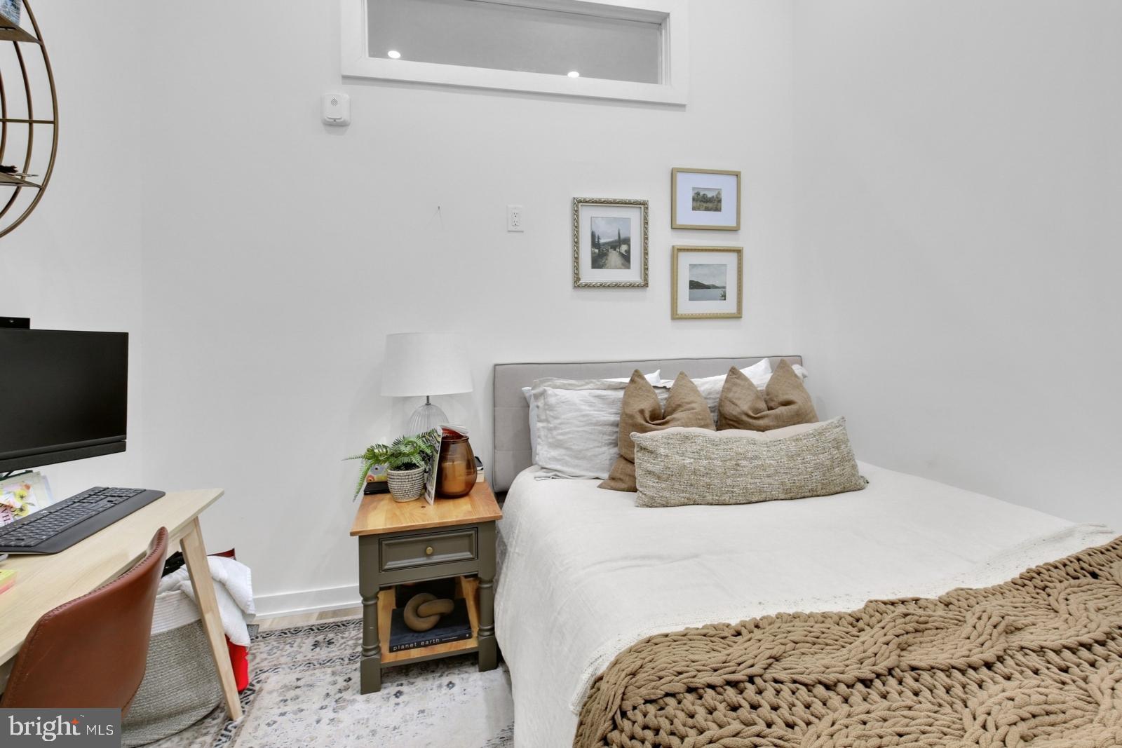 CENTER CITY - Residential Lease