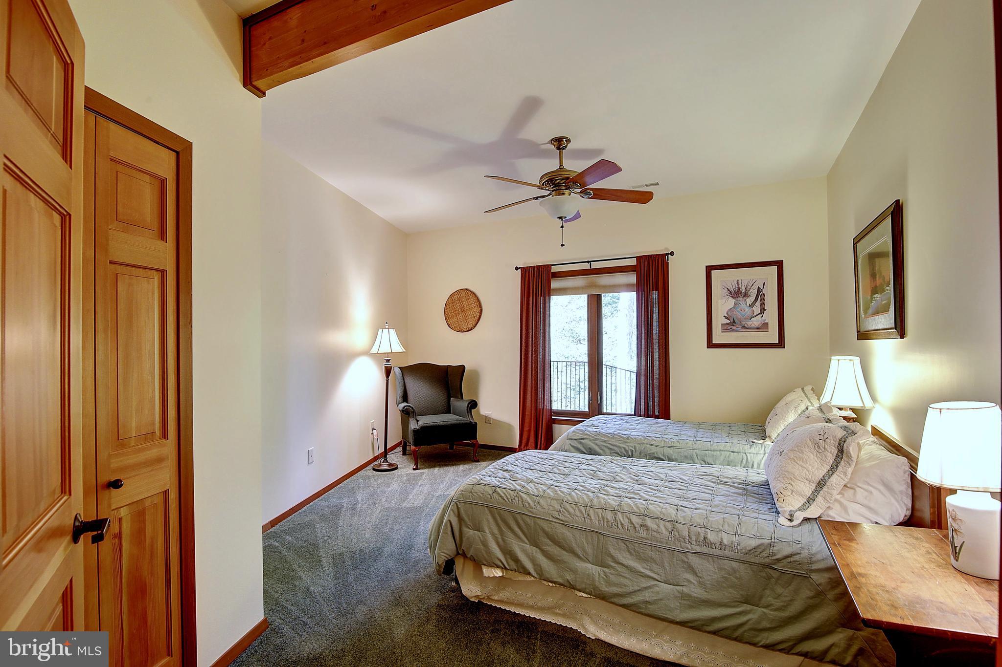 THE WOODS RESORT - Residential