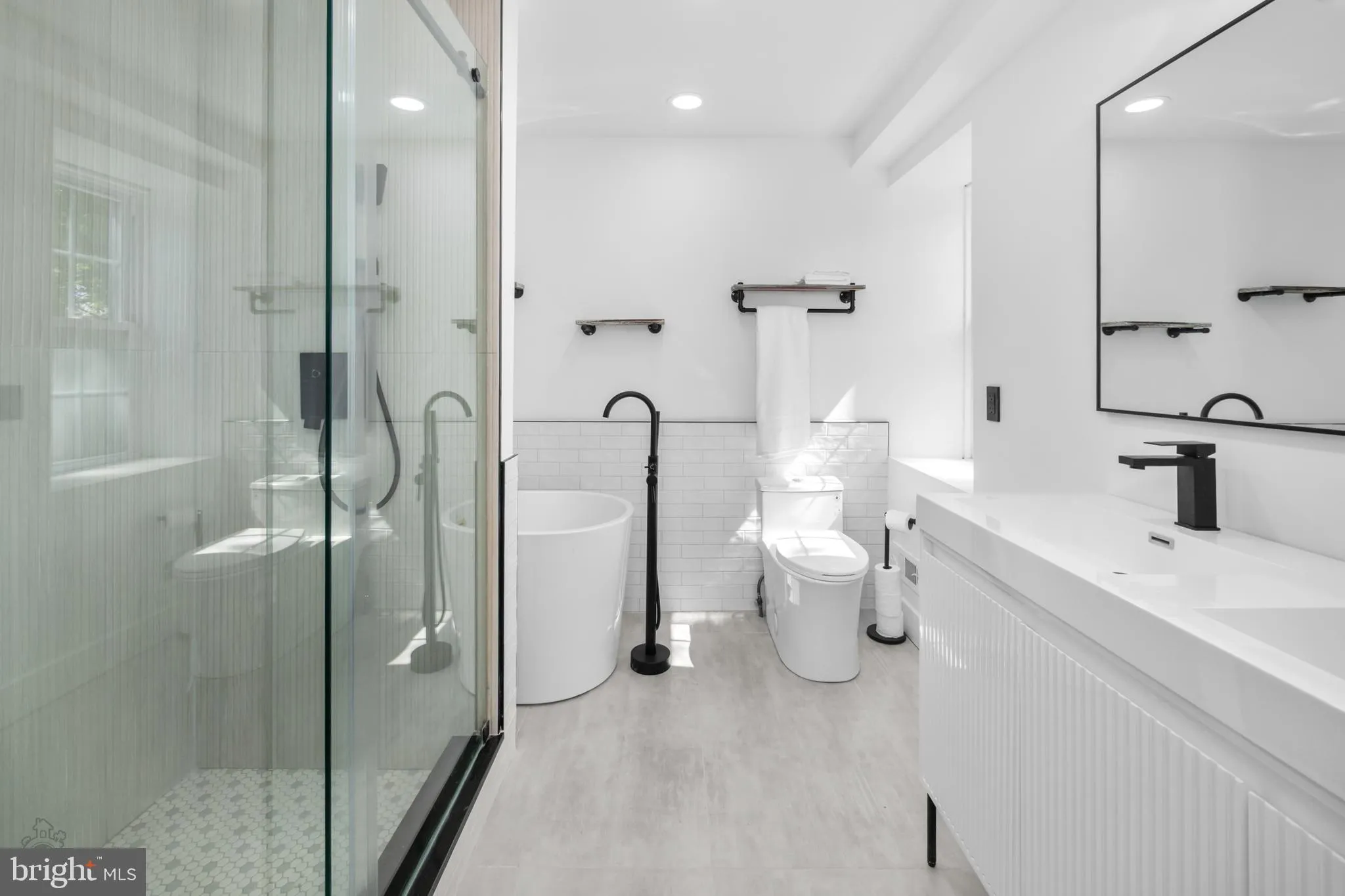 Philadelphia, Pennsylvania 19119, United States, 3 Bedrooms Bedrooms, ,2 BathroomsBathrooms,Residential,Pending,201552