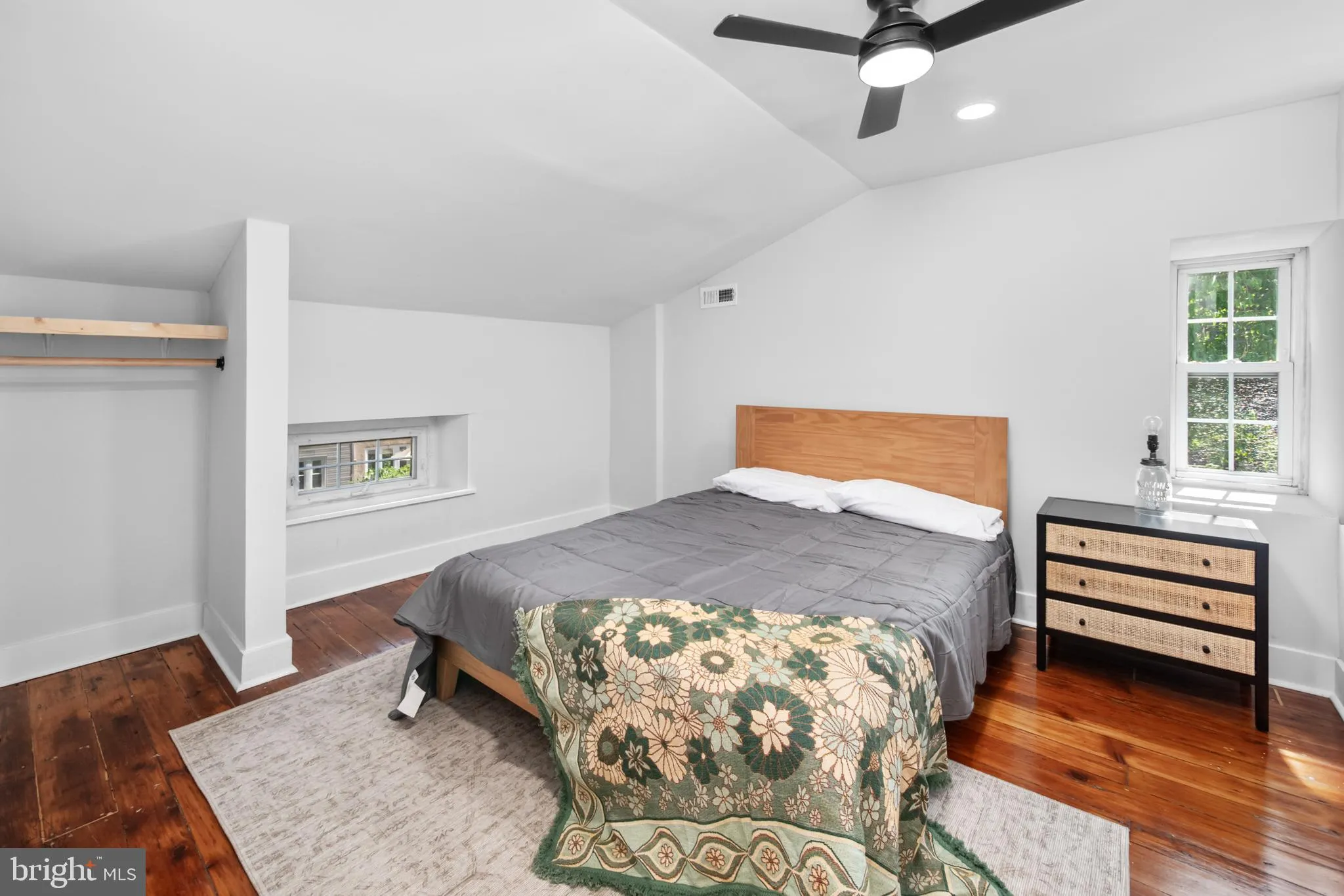 Philadelphia, Pennsylvania 19119, United States, 3 Bedrooms Bedrooms, ,2 BathroomsBathrooms,Residential,Pending,201552