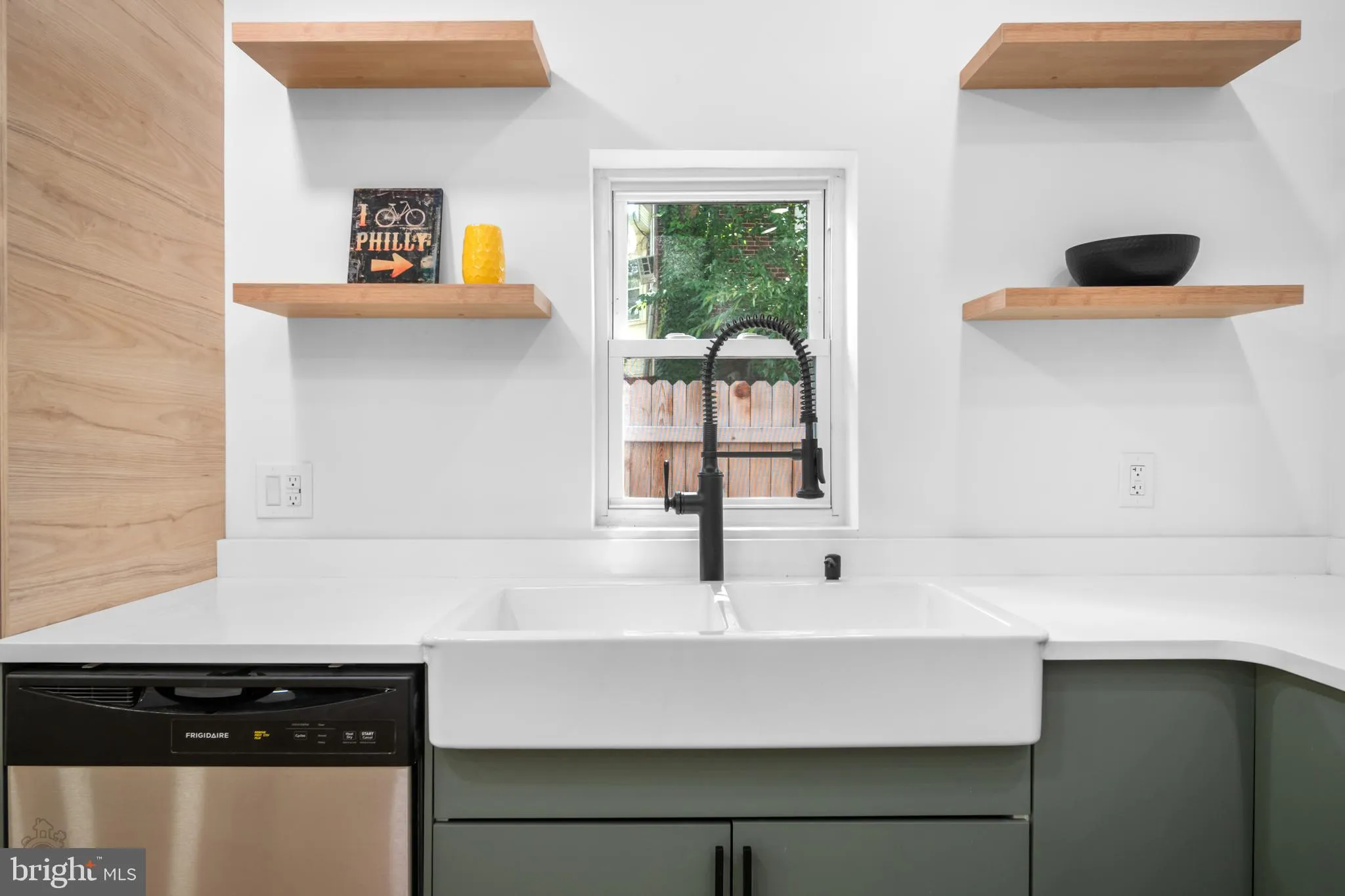 Philadelphia, Pennsylvania 19119, United States, 3 Bedrooms Bedrooms, ,2 BathroomsBathrooms,Residential,Pending,201552