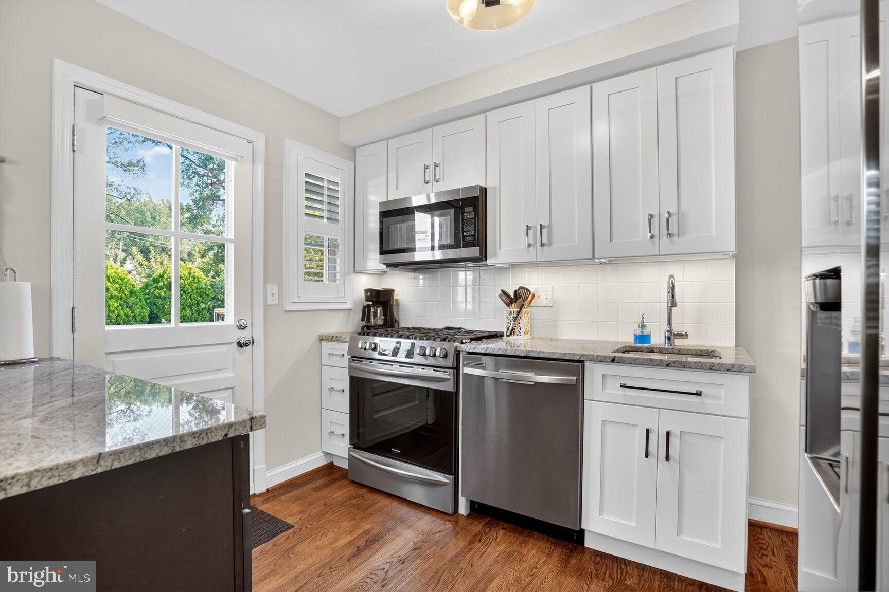 DEL RAY - Residential