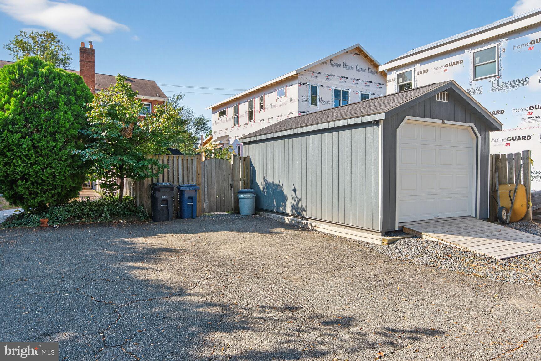 DEL RAY - Residential