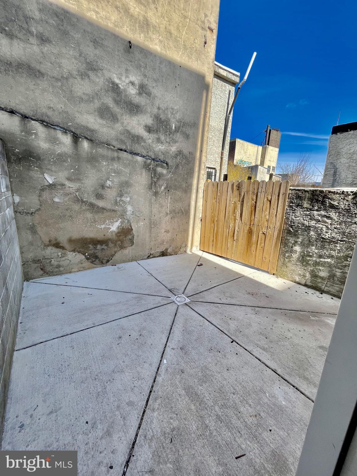 FISHTOWN - Residential Lease