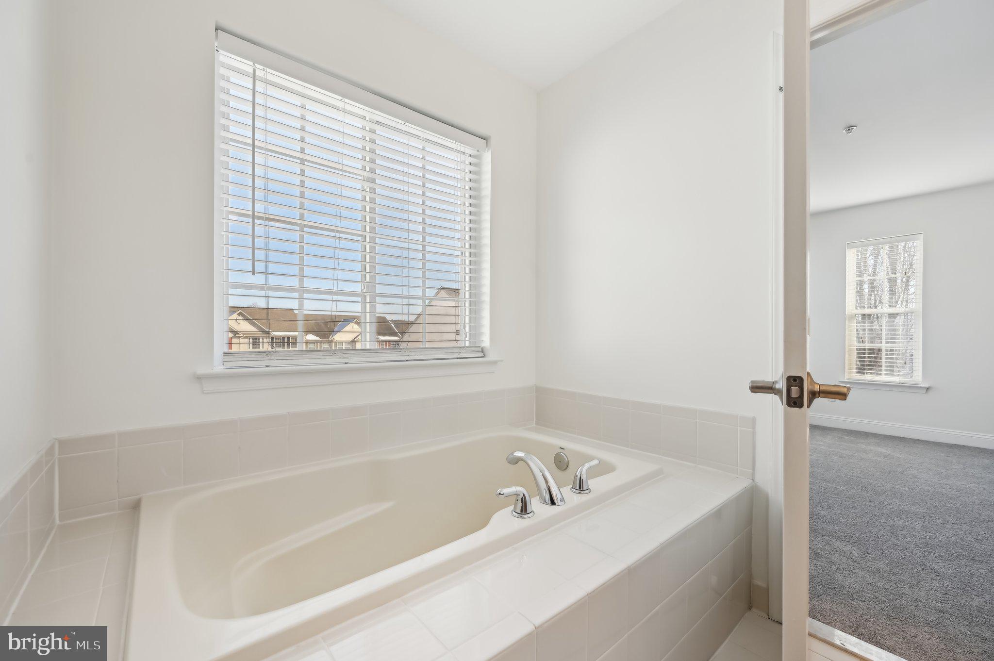 MONMOUTH MEADOWS - Residential