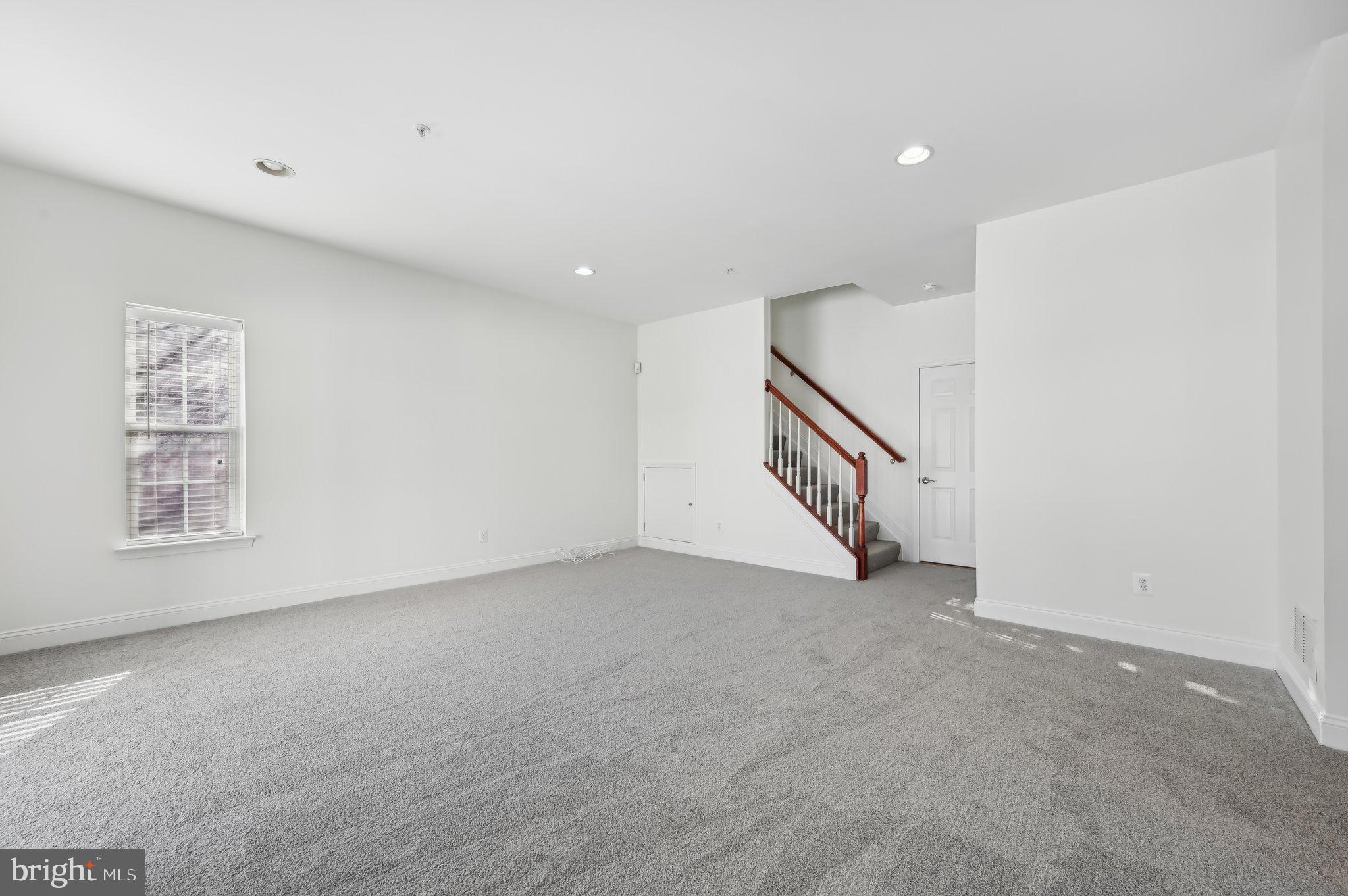 MONMOUTH MEADOWS - Residential