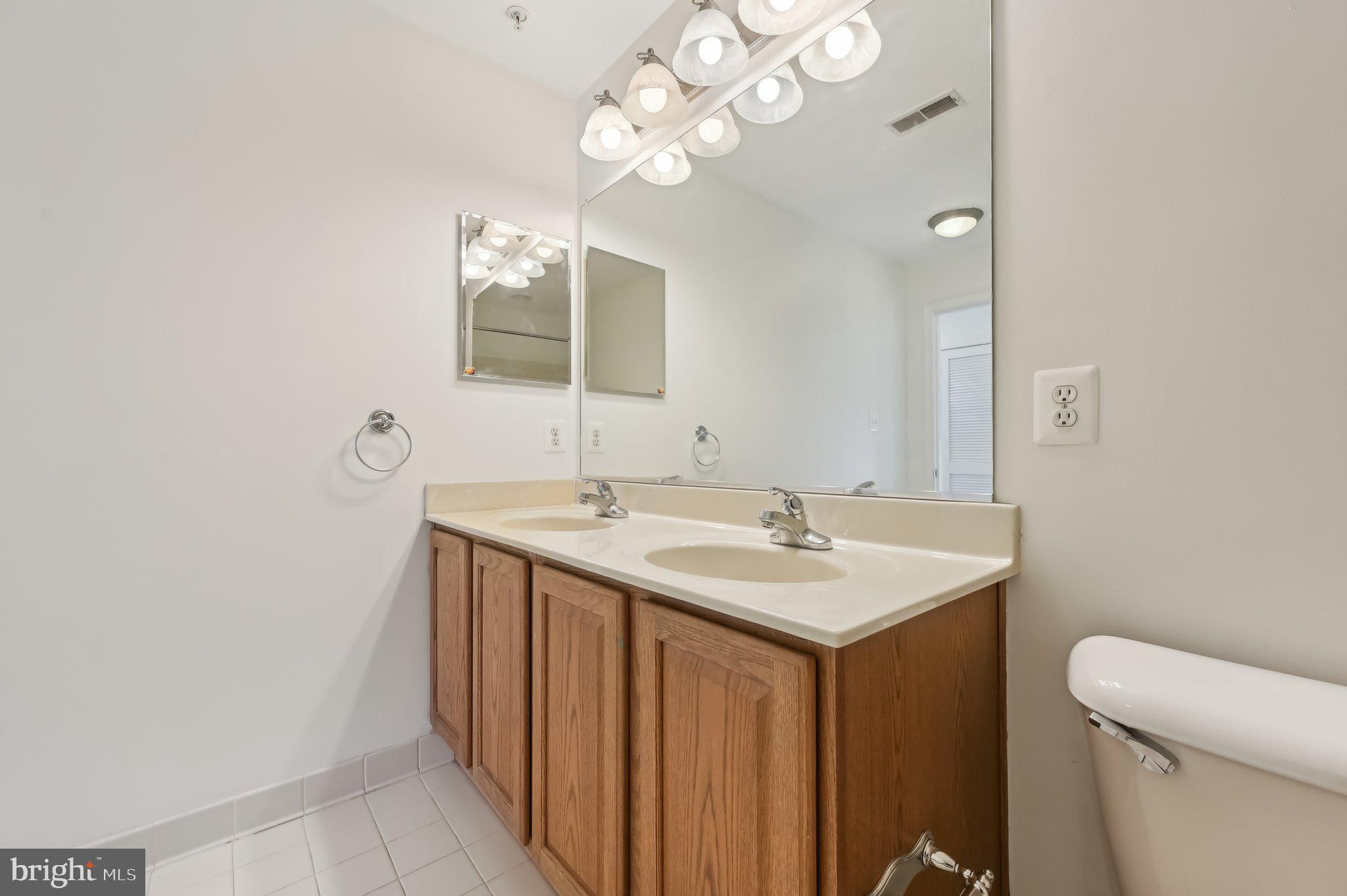 MONMOUTH MEADOWS - Residential