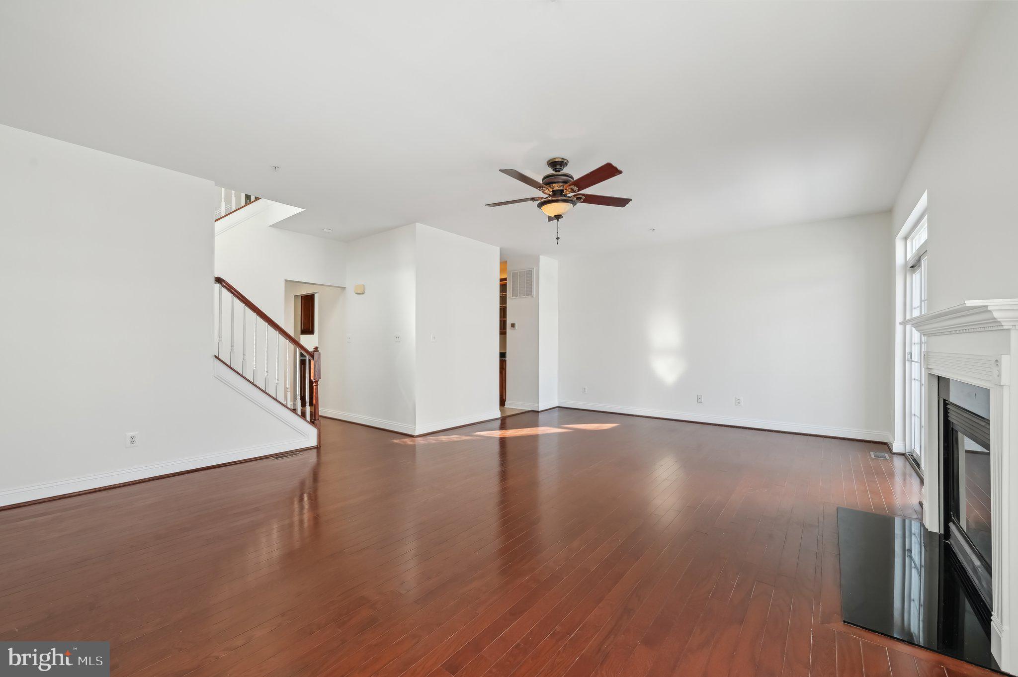 MONMOUTH MEADOWS - Residential