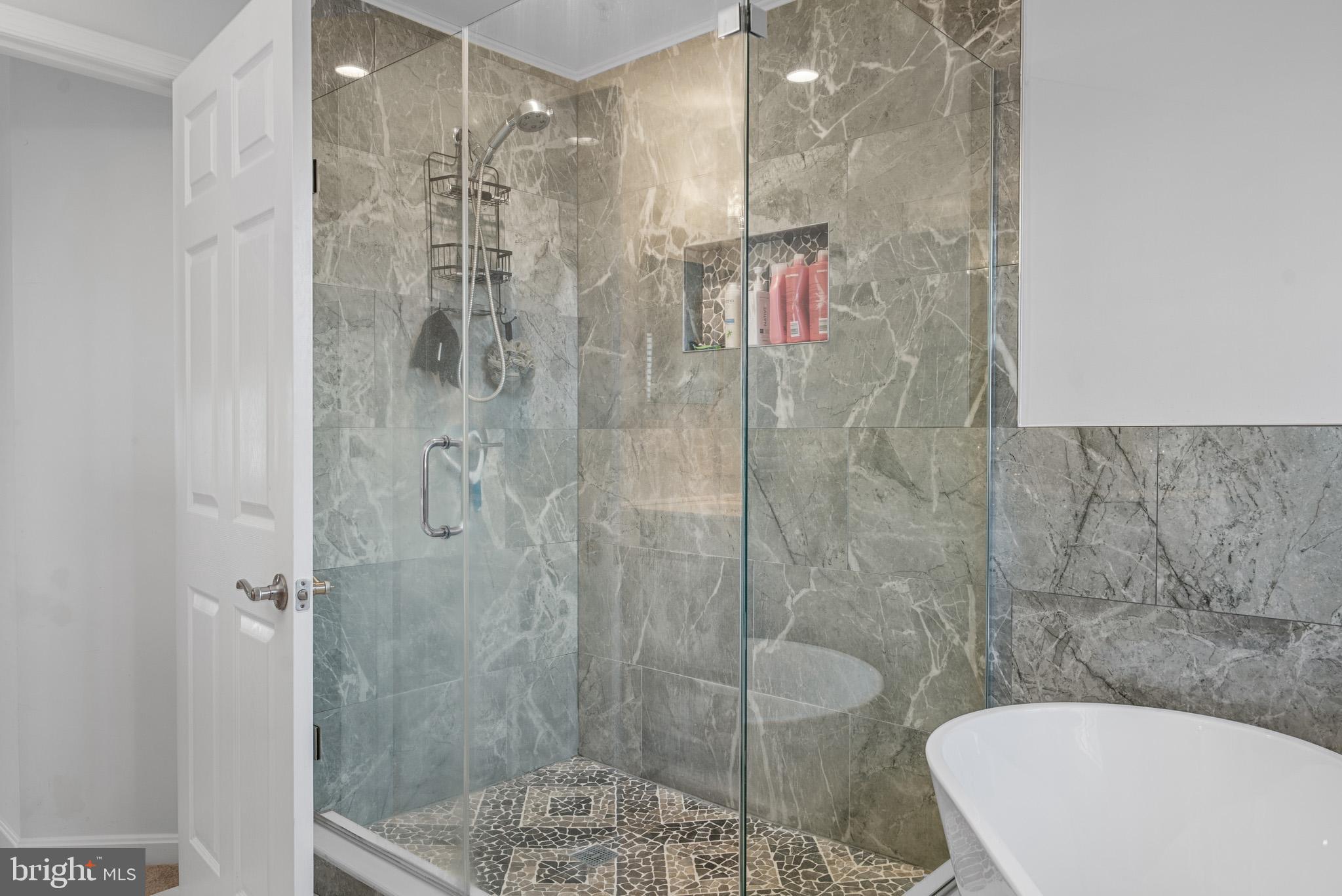 OAK TREE LANDING - Residential