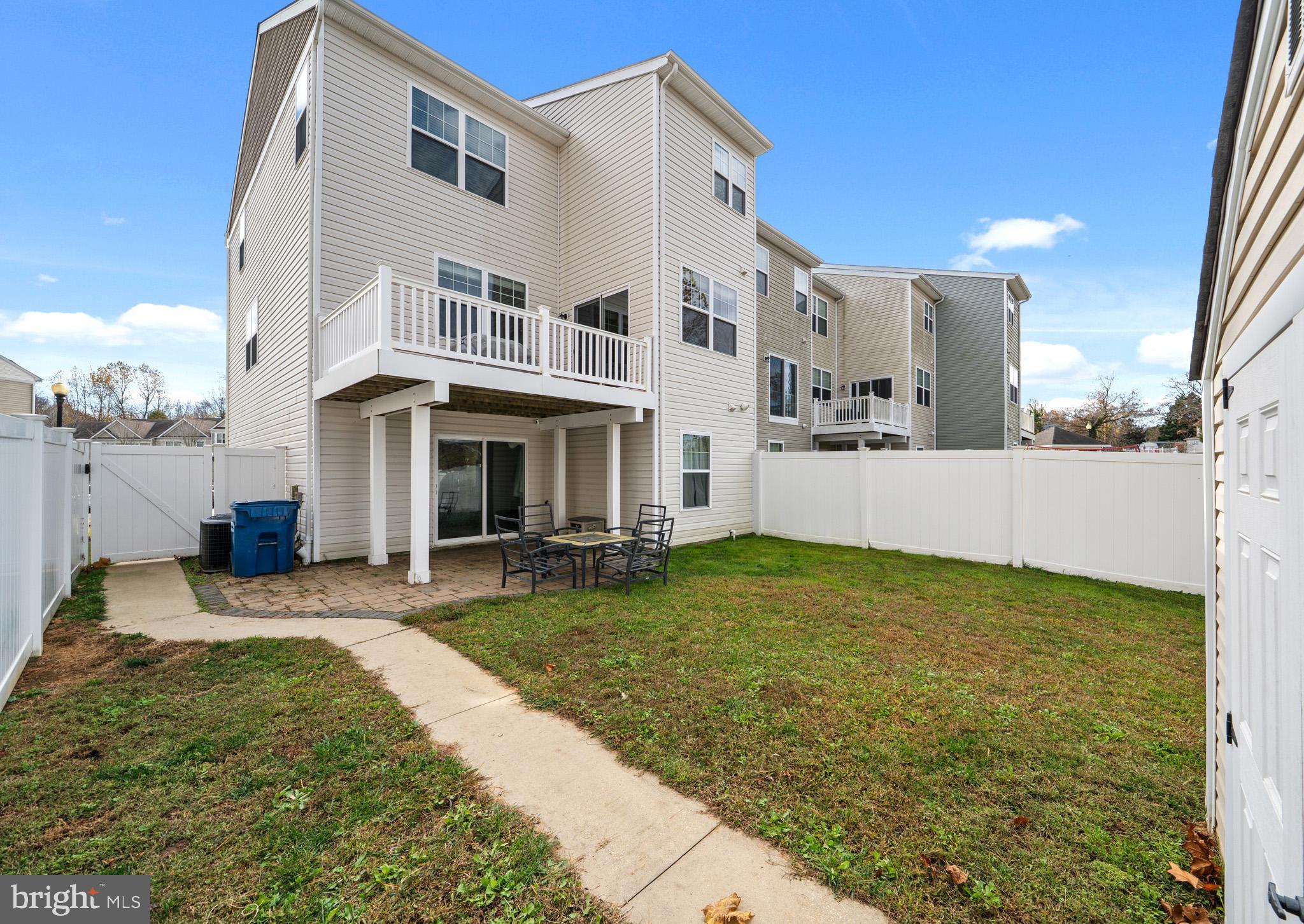OAK TREE LANDING - Residential