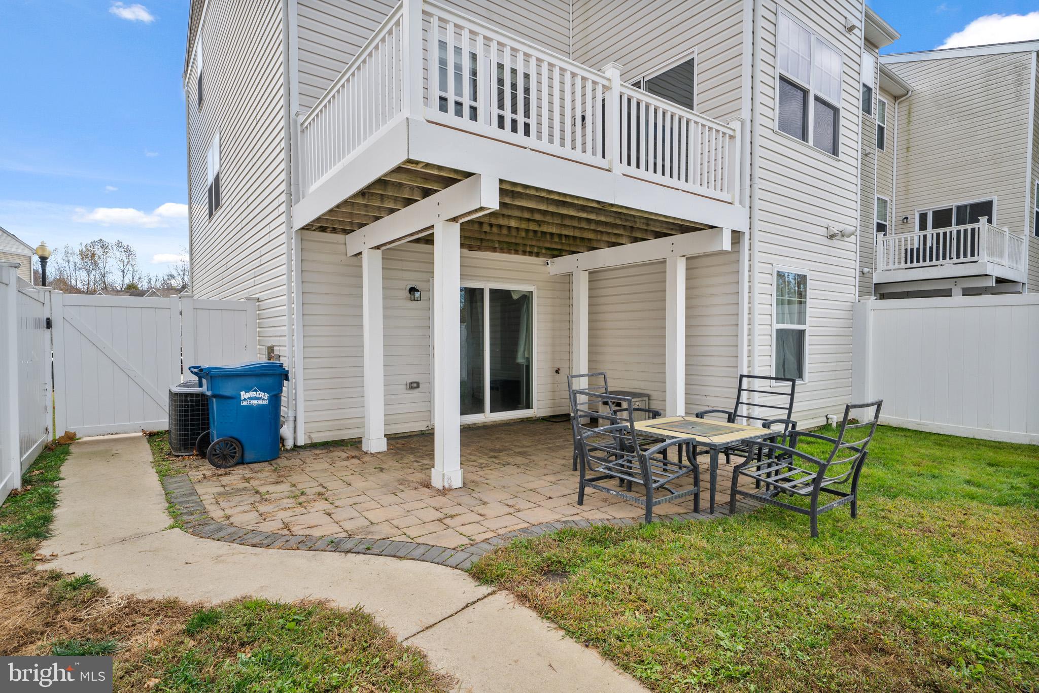 OAK TREE LANDING - Residential