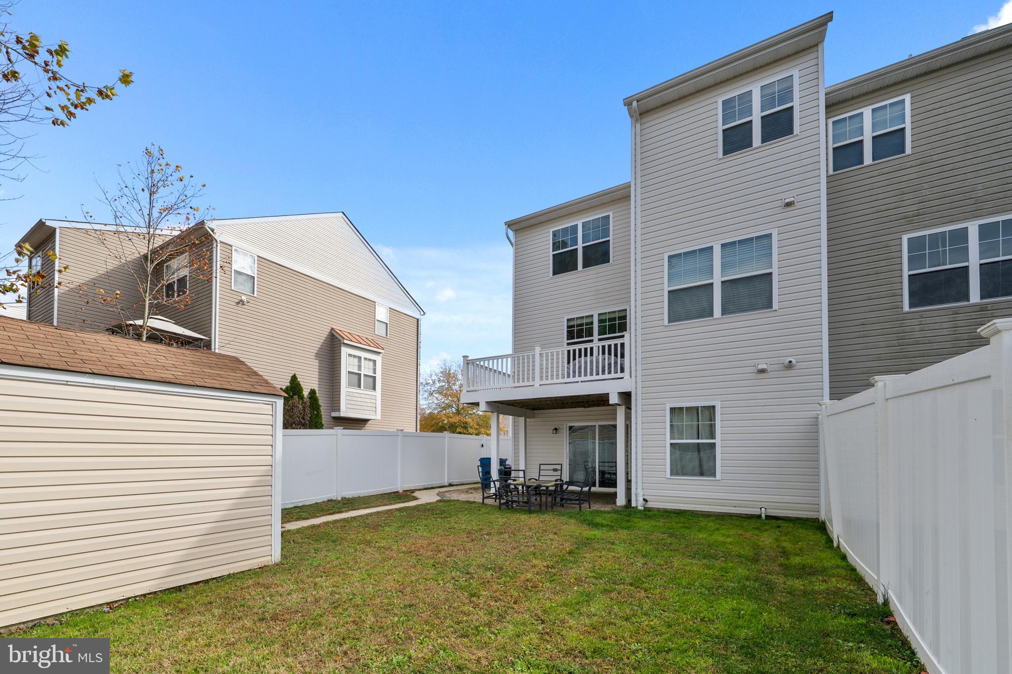 OAK TREE LANDING - Residential