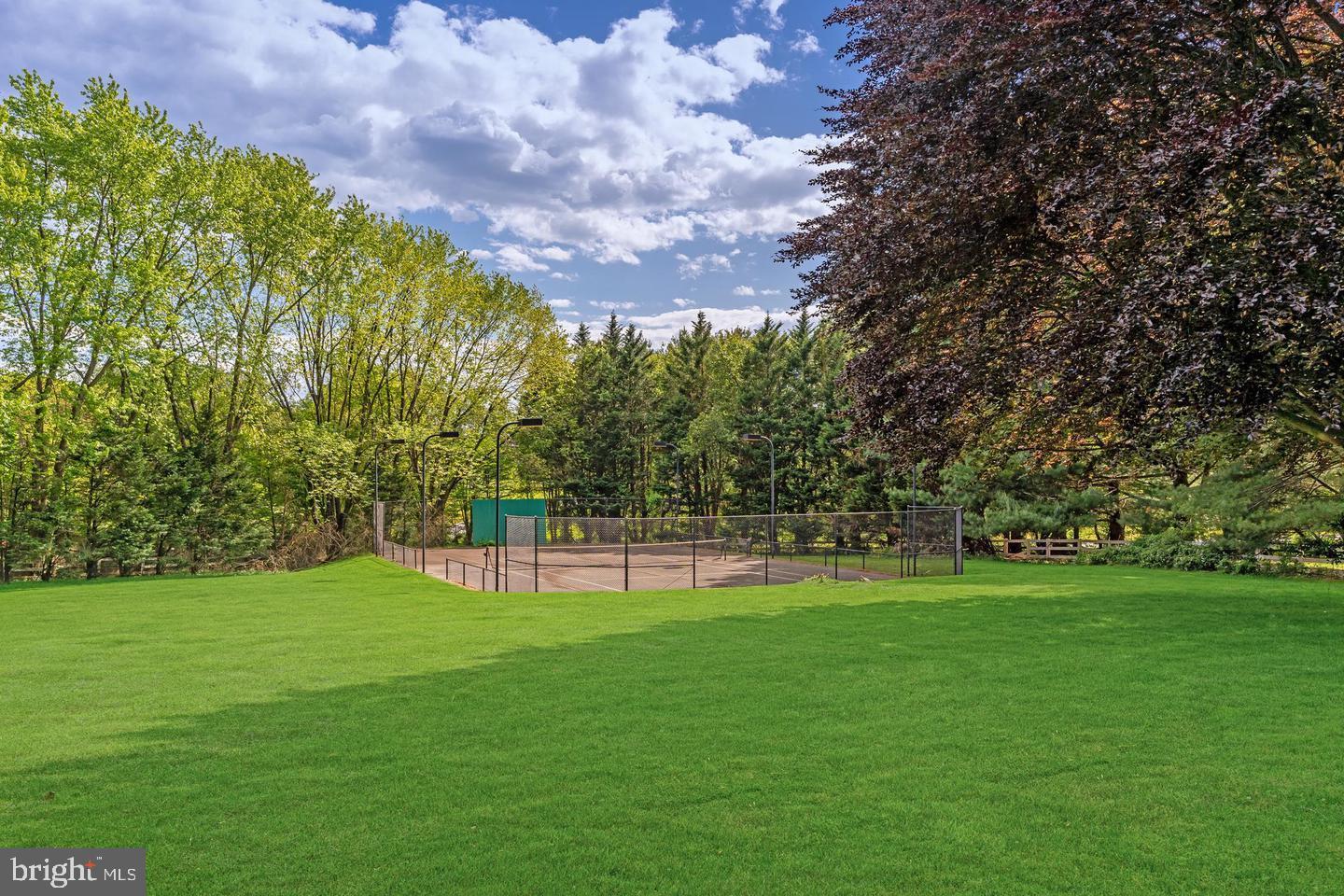 NORTH POTOMAC - Residential