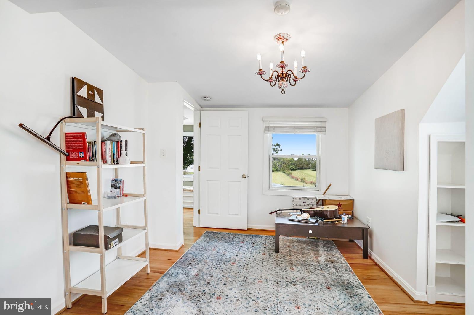 NORTH POTOMAC - Residential