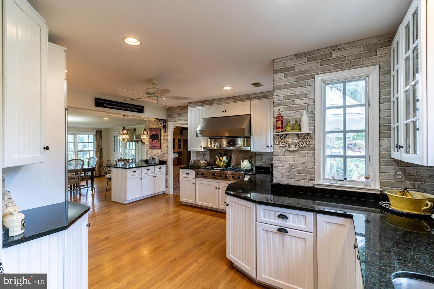 NORTH POTOMAC - Residential