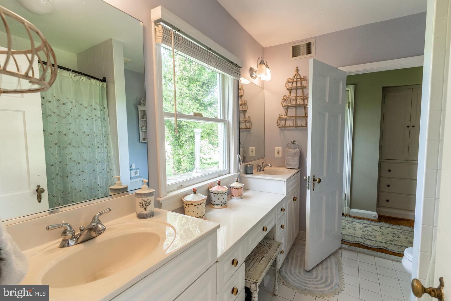 NORTH POTOMAC - Residential