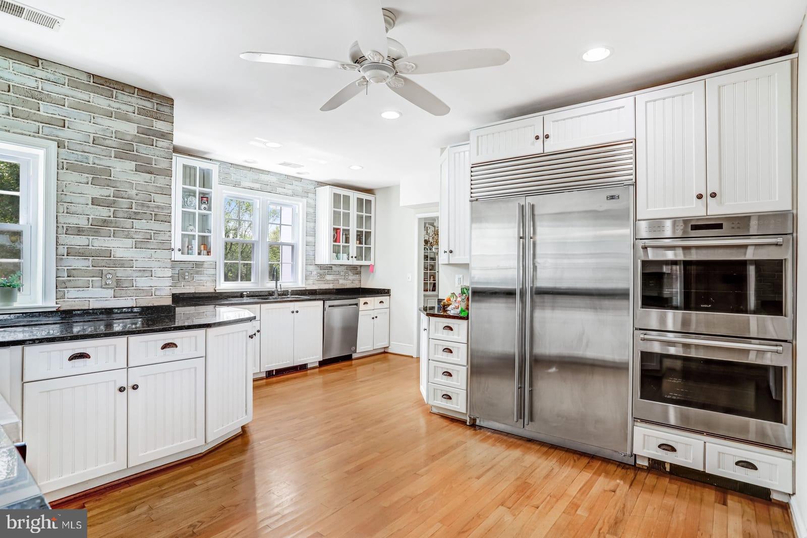 NORTH POTOMAC - Residential