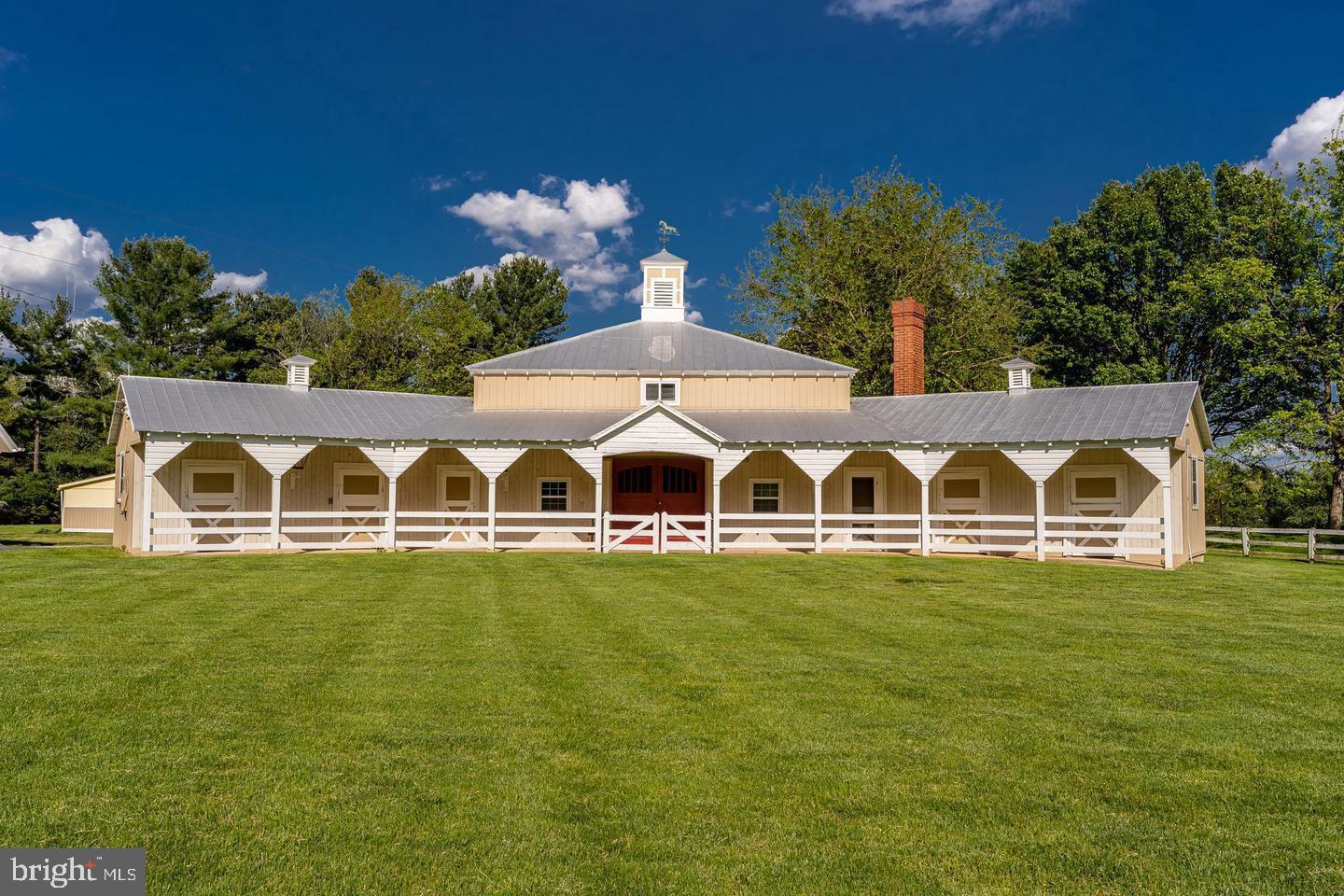 NORTH POTOMAC - Residential