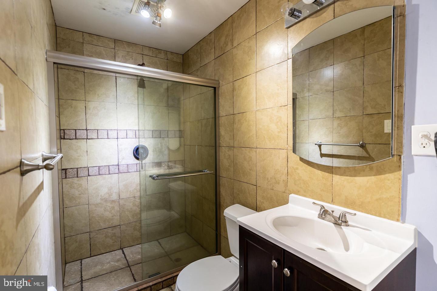 NORTH POTOMAC - Residential