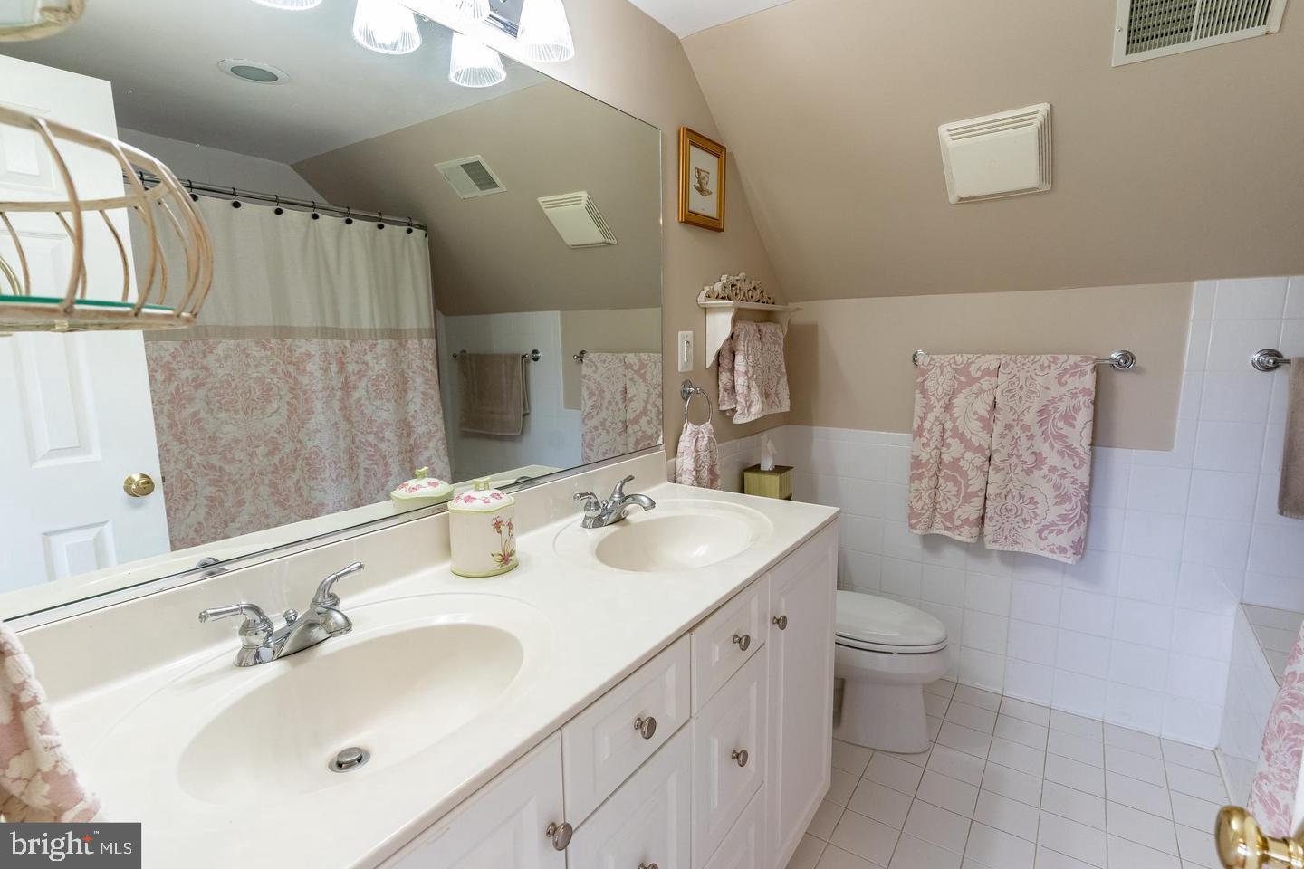 NORTH POTOMAC - Residential