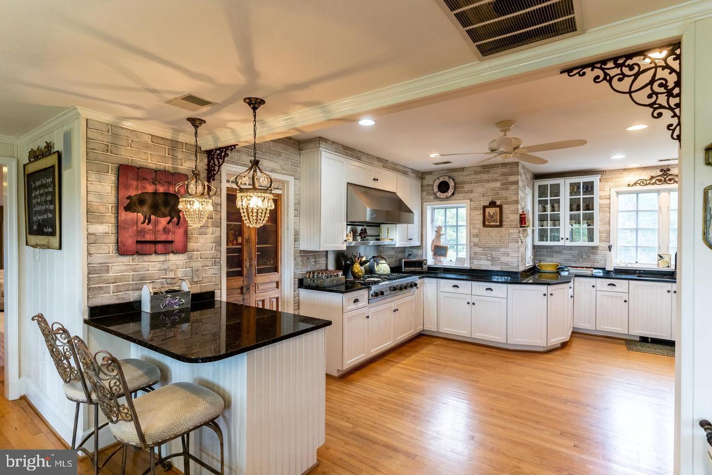 NORTH POTOMAC - Residential