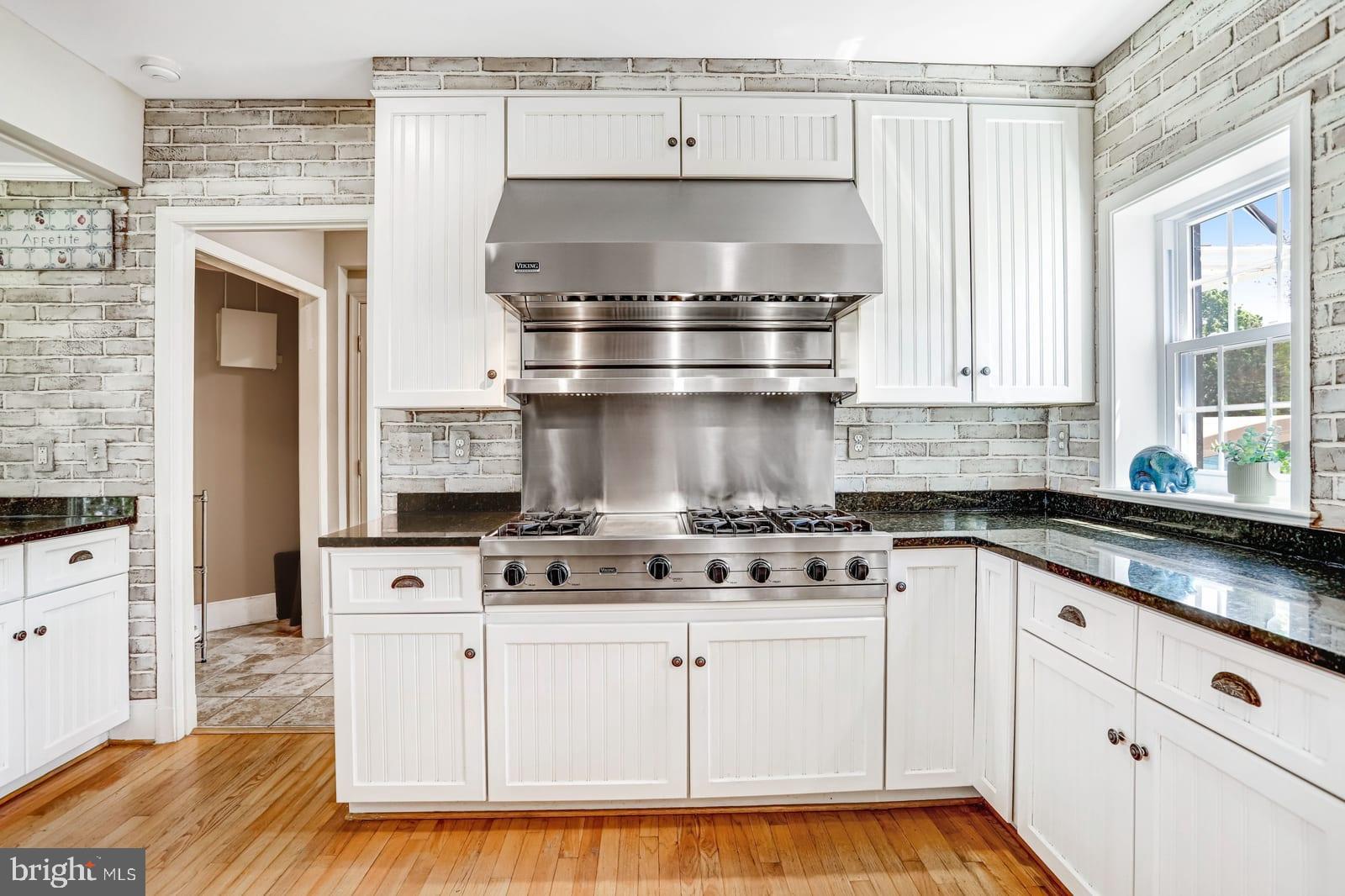 NORTH POTOMAC - Residential