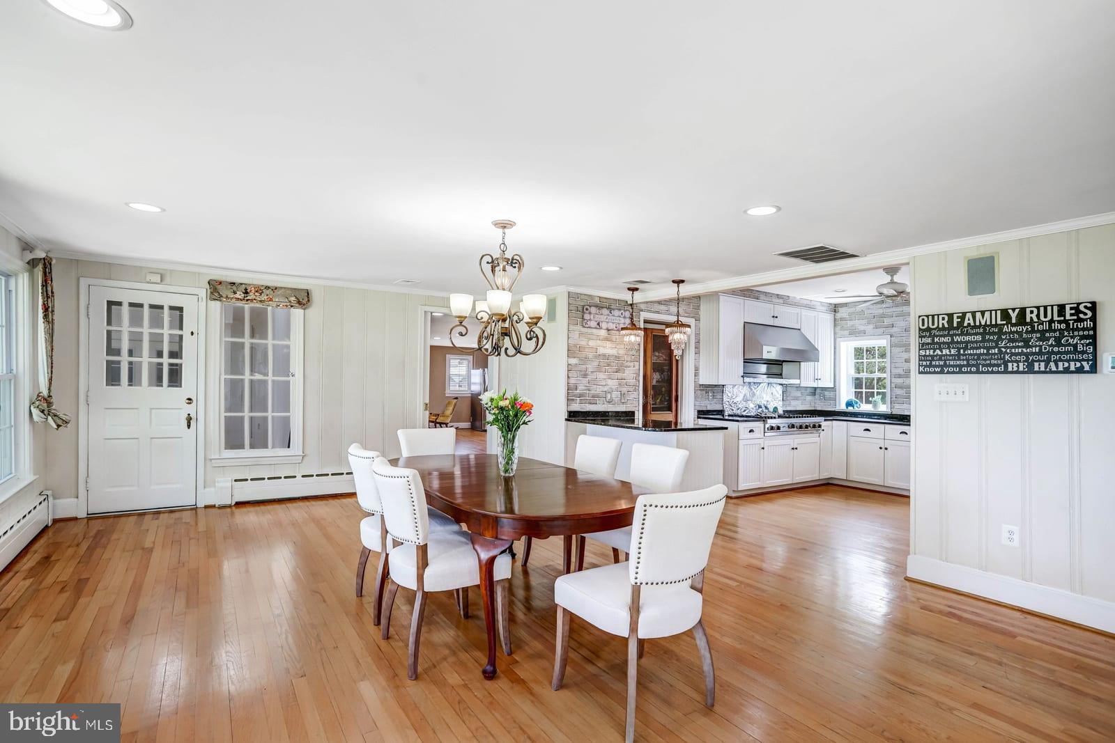 NORTH POTOMAC - Residential