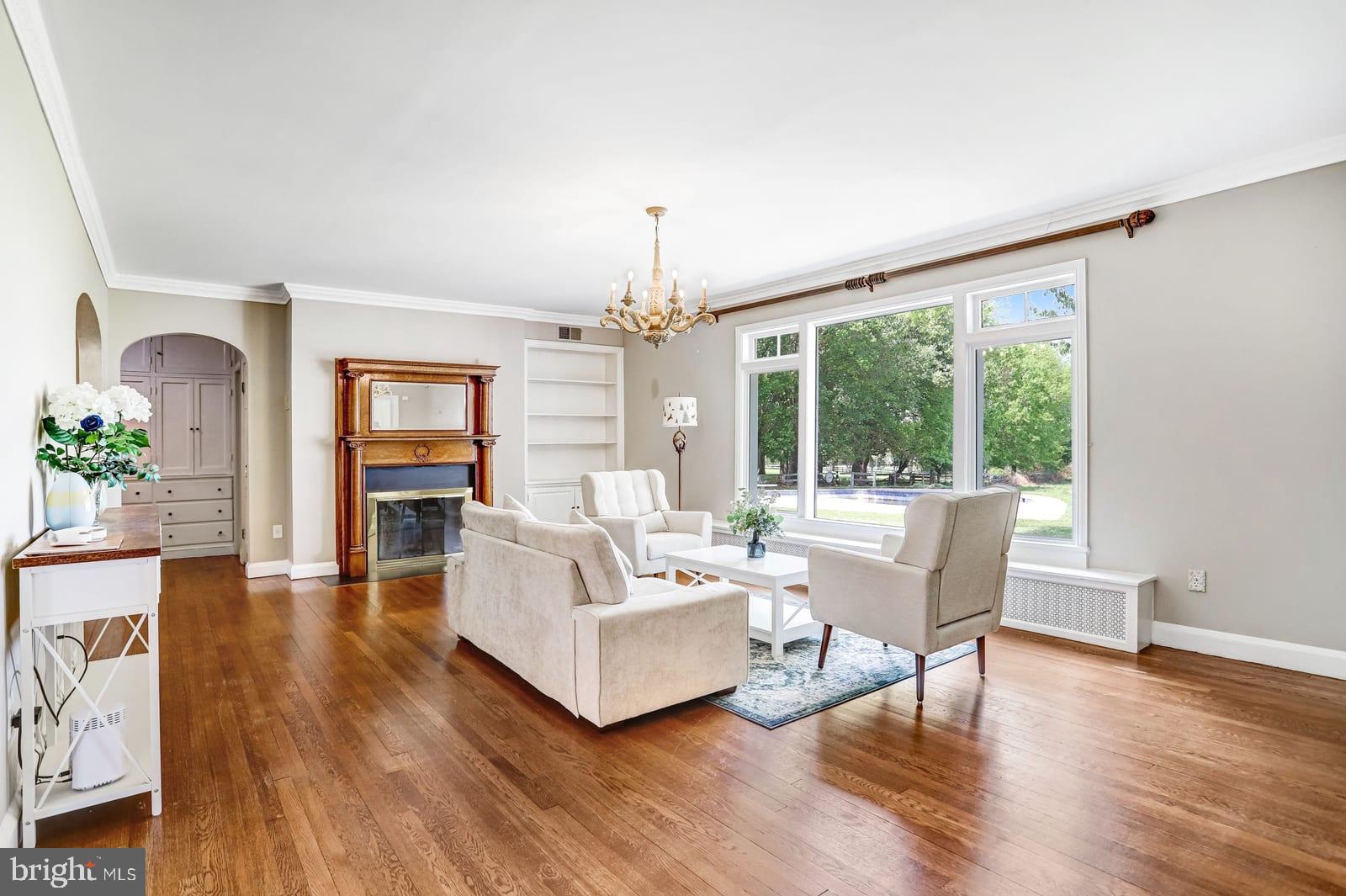 NORTH POTOMAC - Residential