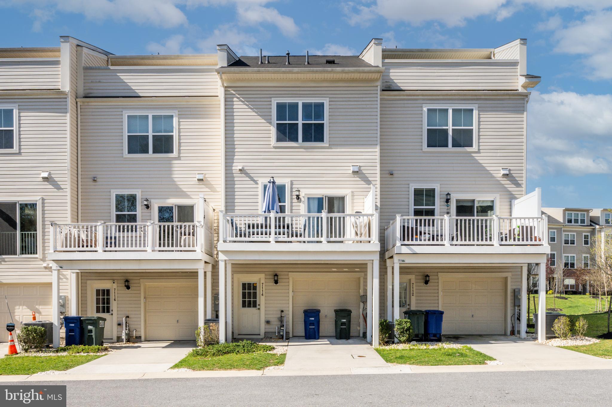 OXFORD SQUARE - Residential