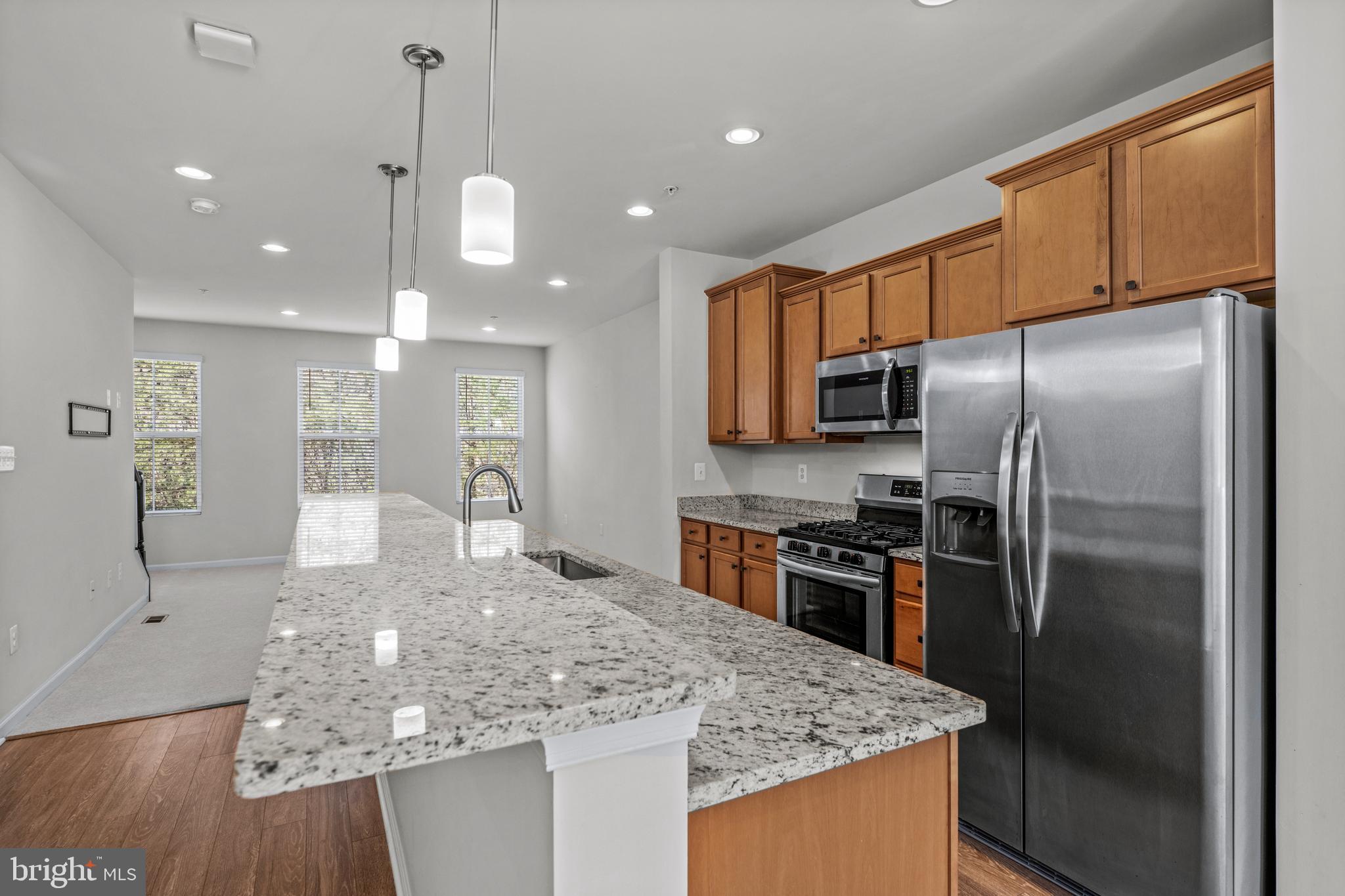 OXFORD SQUARE - Residential